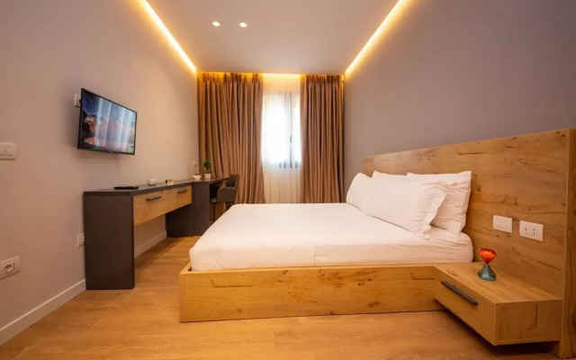 Central Chic Apartments