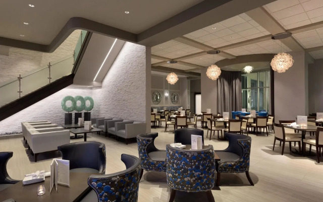 Embassy Suites by Hilton Kansas City Olathe