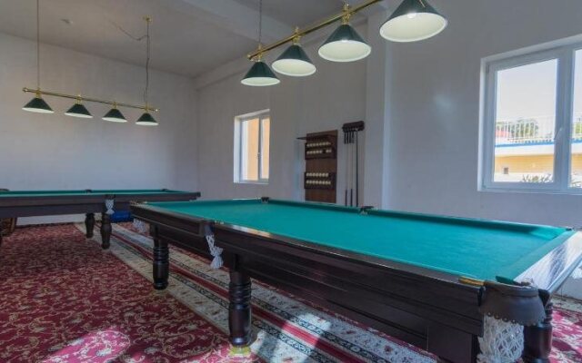 Dyadya Stepa Hotel