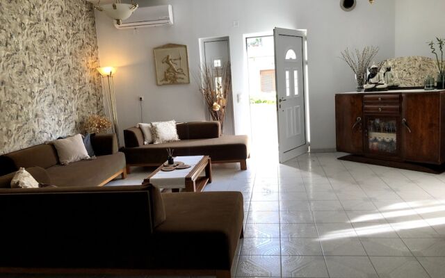Rosy's House