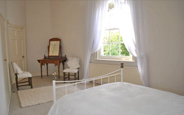 Toll House, Emsworth 37078