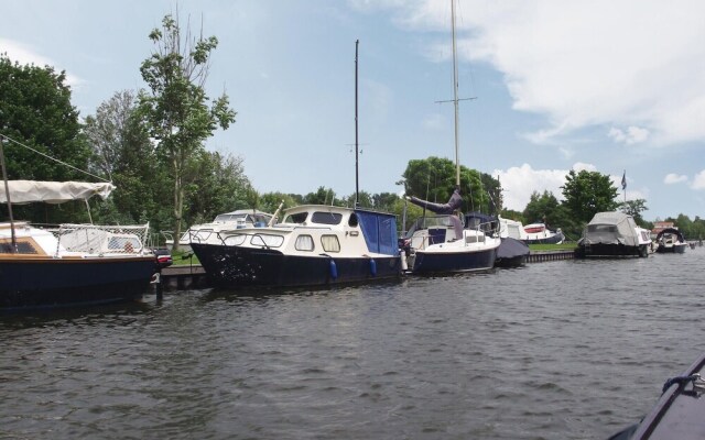 Nice Home in Breukelen With 2 Bedrooms and Wifi