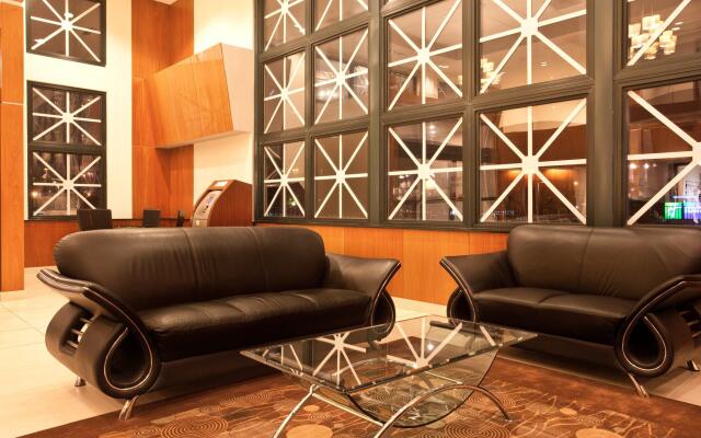 Holiday Inn Express Rolling Meadows - Schaumburg Area by IHG