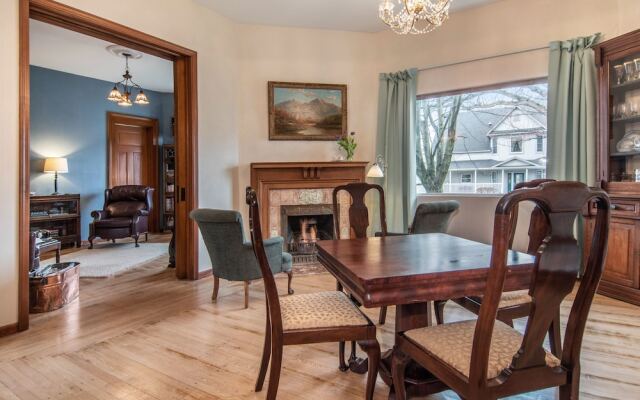 The Lamplighter Bed & Breakfast of Ludington