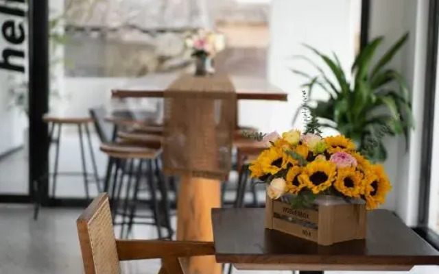 Summer Tree Travel Photography Seaview Homestay (Beihai Qiaogang Branch)