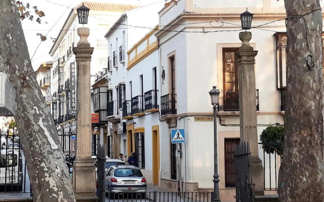 Puerta Alameda Suites