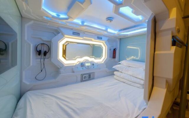 Shenzhen Xinchao Capsule Cabin Hotel