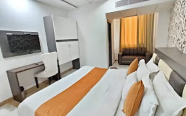Hotel A Star-50m away from Golden Temple