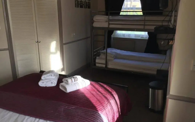 Dimple Well Lodge Hotel