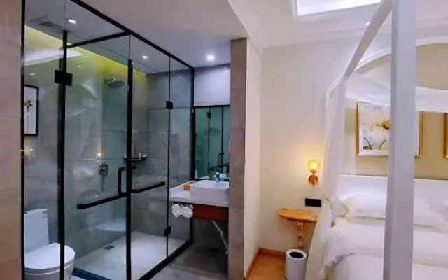Weihui e-home Express Hotel