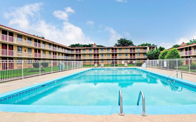 Hillside Crossing Nashville