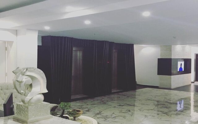 Nai Suites