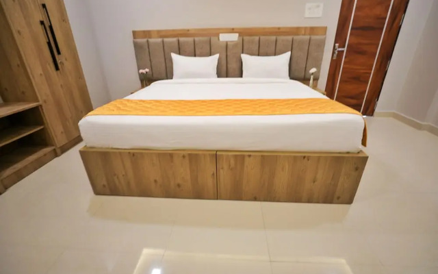 Hotel Ceasta, Next US Consulate Hyderabad, Gachibowli