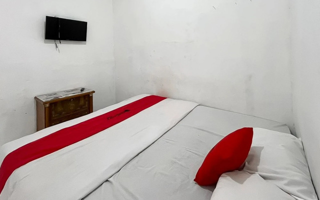 RedDoorz @ Penginapan Bunda Pelabuhanratu