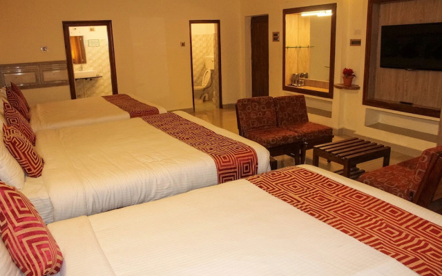 Kaveri Hotel