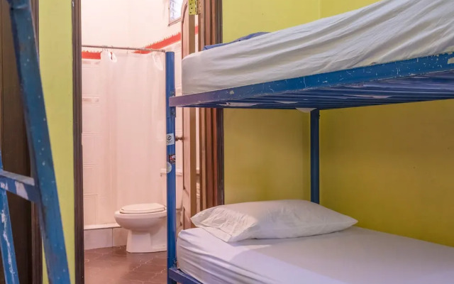 Hotel & Hostel Berakah