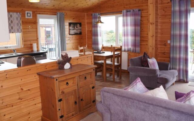 Loch Leven Lodge 4