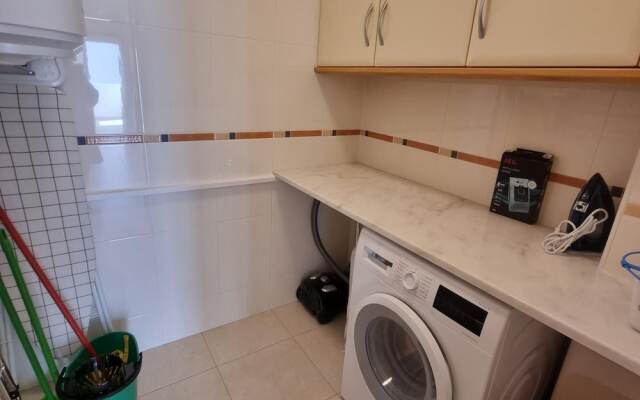 T2 Infante 101 A C Moderno Wi-fi Garagem 50M Praia