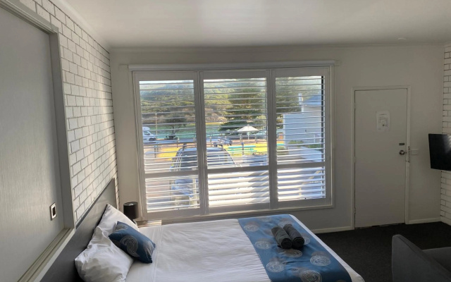 Southern Ocean Motor Inn – Guest Rooms – Port Campbell
