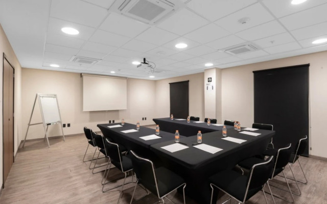 City Express Plus by Marriott Guadalajara Palomar