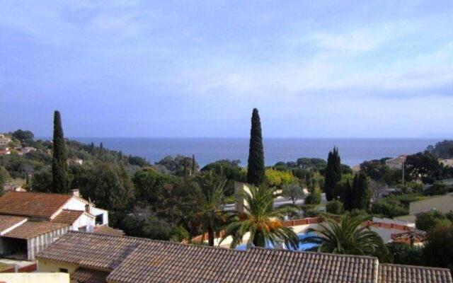 Appartement Le Lavandou, 3 pièces, 6 personnes - FR-1-251-44