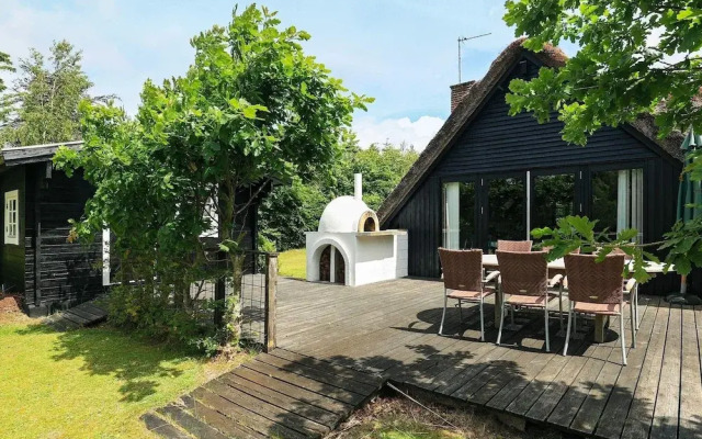 8 Person Holiday Home in Hojslev