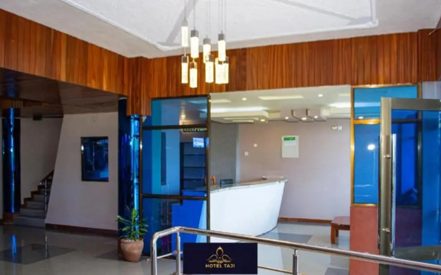 Hotel Taji