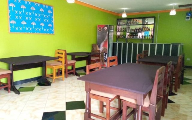 Sipi Travellers Lodge