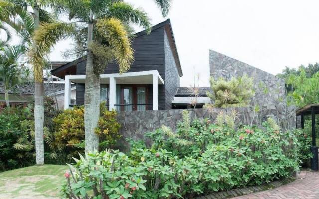 Villa Lovender Klub Bunga A14
