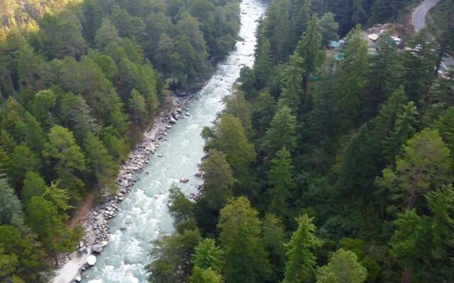 Himtrek Riverside Camps, Kasol