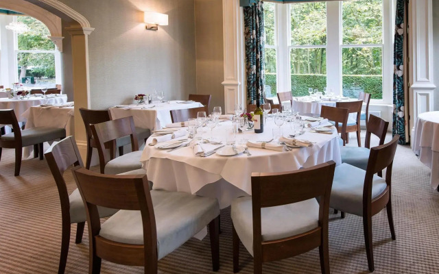 Ascot House Hotel