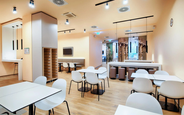 B&B Hotel Aachen-City