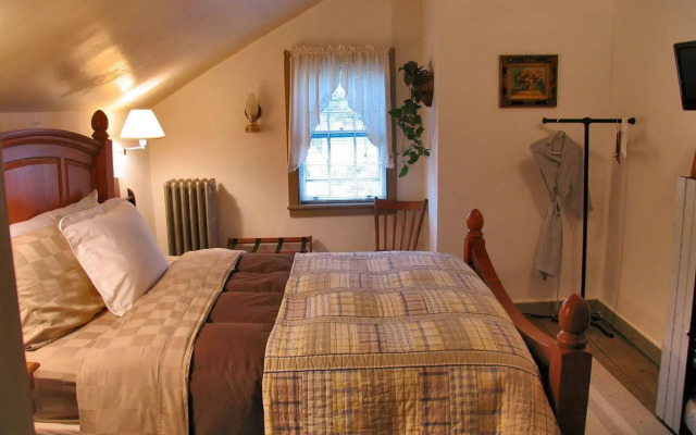 Borland House Inn