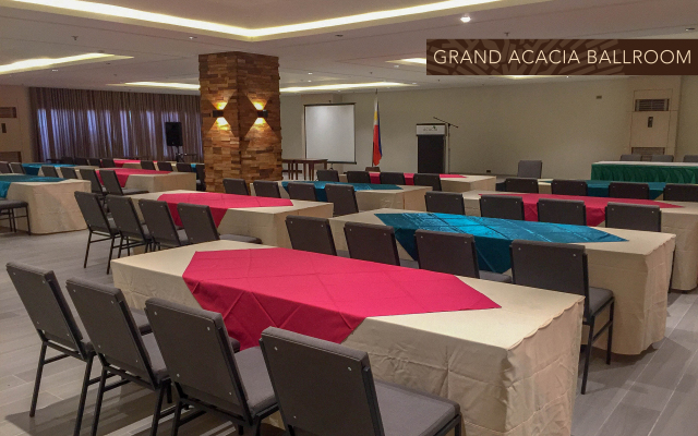 Acacia Hotel Bacolod