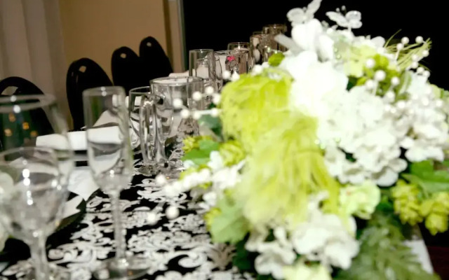 Gladstone Inn & Suites