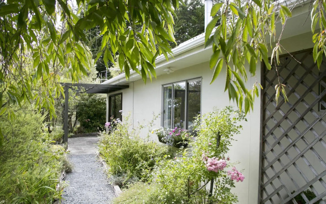 Plum Tree House and Quince Cottage