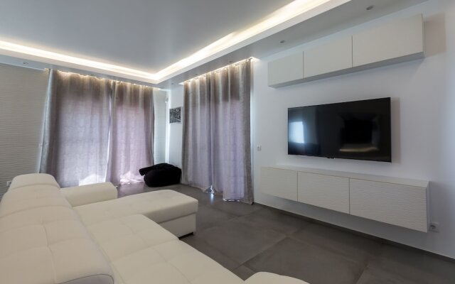 "luxury 47 - Deluxe Villa"