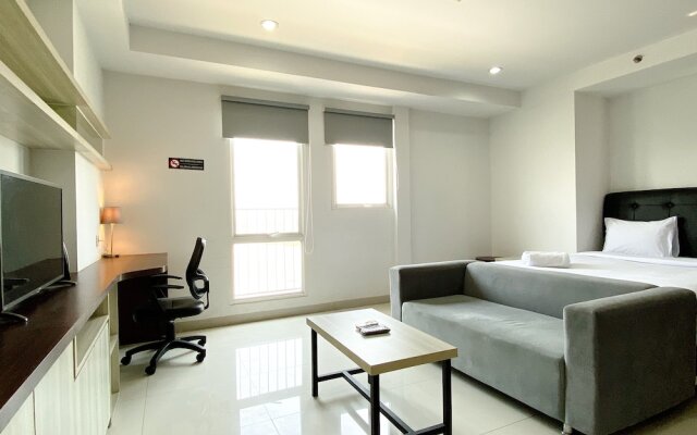 Spacious And Comfy Studio Room Azalea Suites Apartment