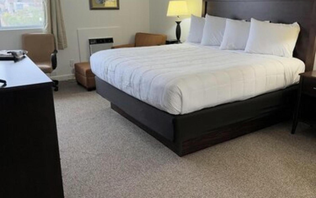 Eagles Nest Hotel