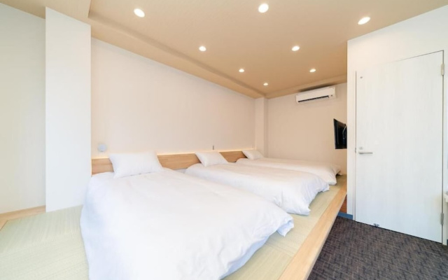 Sunshine Inn 456