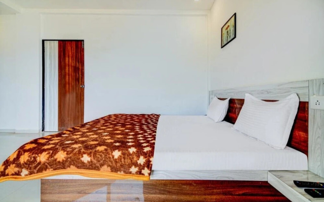 Aditya Hill View Inn