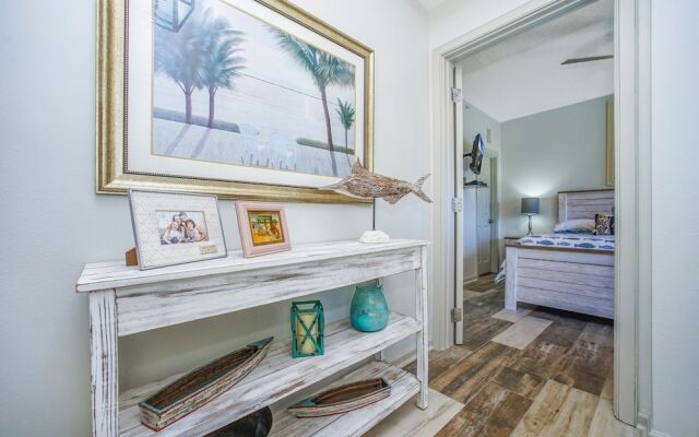 The Crescent 111 - 1638157