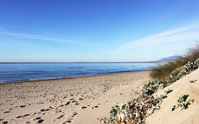 1100 Beachfront 1.Line Villa Marbesa Large Garden-Pool