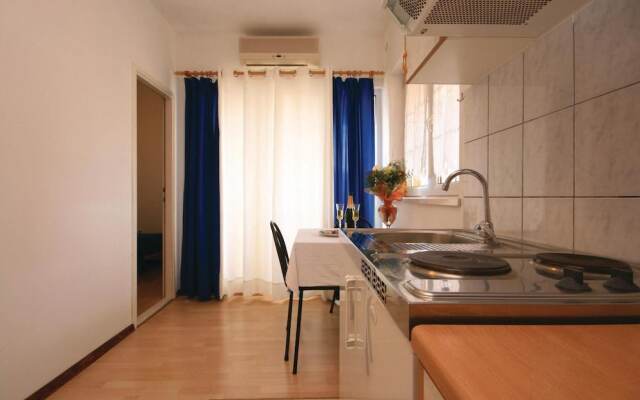 Beautiful Home in Brodarica With Wifi and 6 Bedrooms