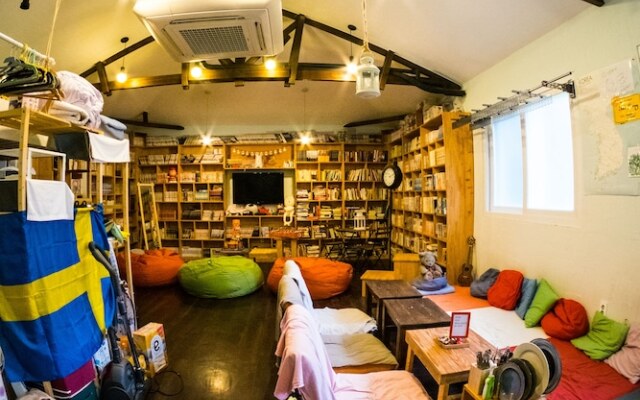 Sunny-Hunny Guesthouse - Hostel