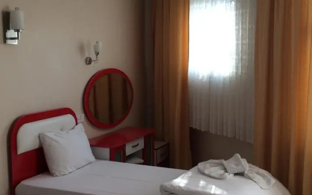 Life Garden Hotel Aparts