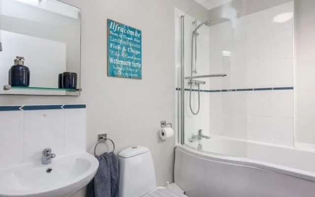 2 The Villa - 3 bedroom apartment with great views