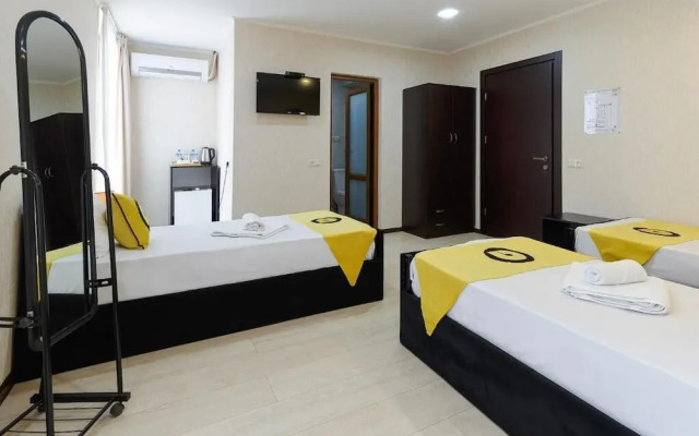 Aura Plaza Hotel