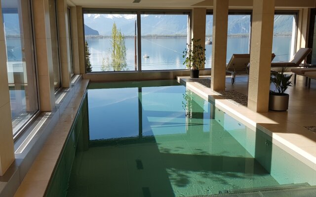 Montreux Lake View Apartments and Spa