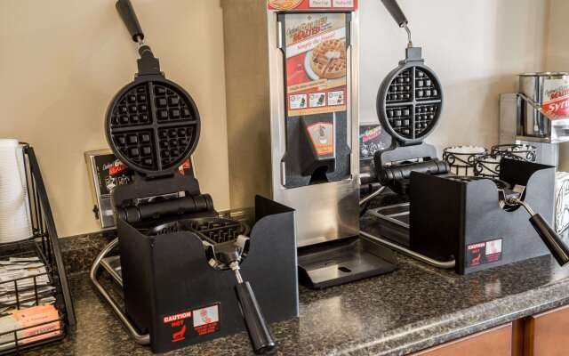 Econo Lodge Crystal Coast